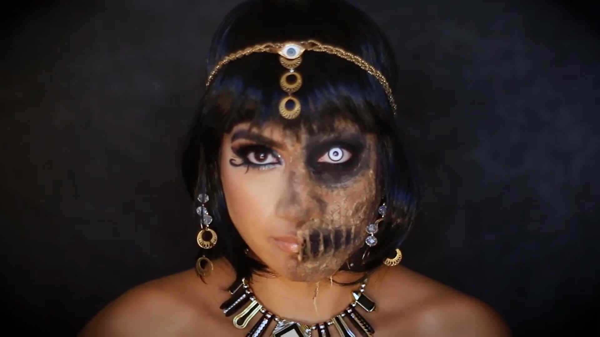 Using makeup to create Cleopatra mummy look